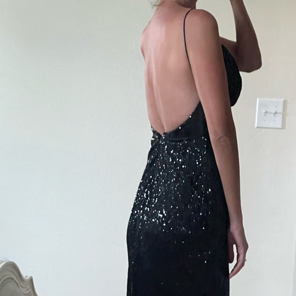 Dress - Picture 9 of 9